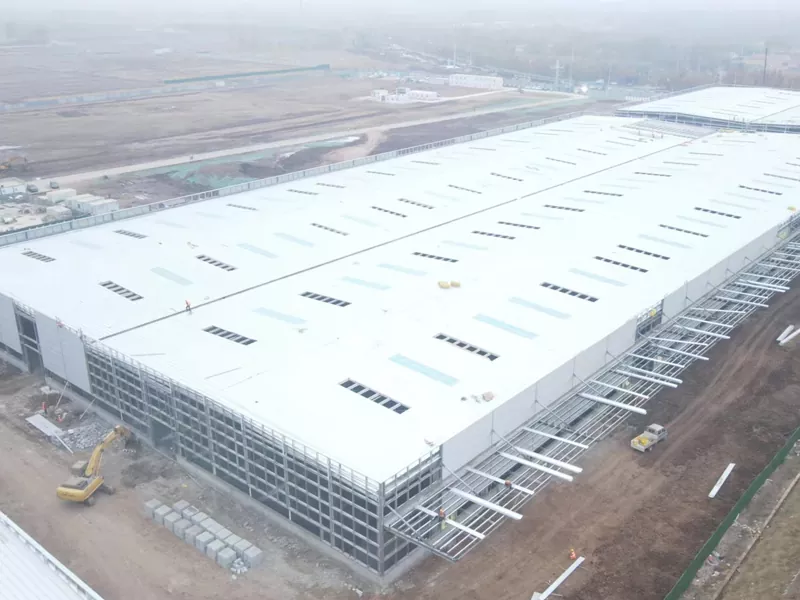 Mengapa memilih bangunan gudang logam prefab untuk perniagaan anda?